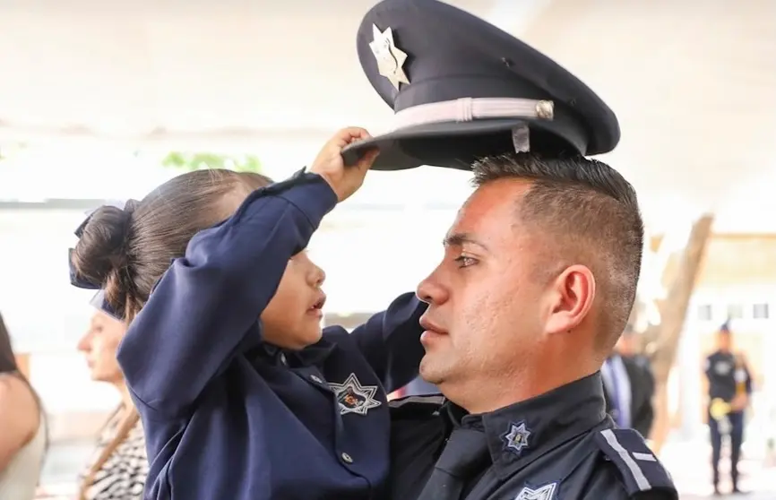 León incorpora al servicio público 39 nuevos policías