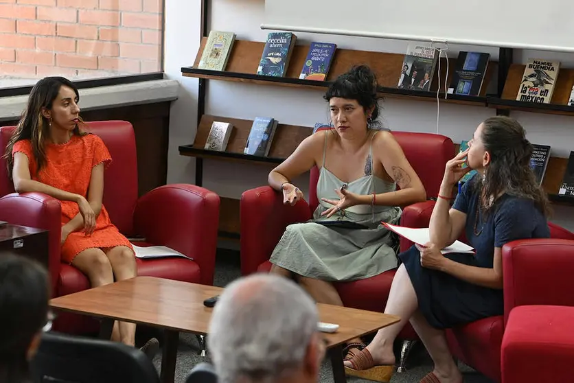 UIA León realiza panel ‘Había una vez... Historias de niños y niñas que debemos escuchar’