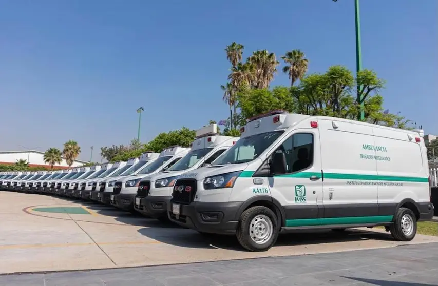 IMSS Guanajuato pone en servicio 27 nuevas ambulancias