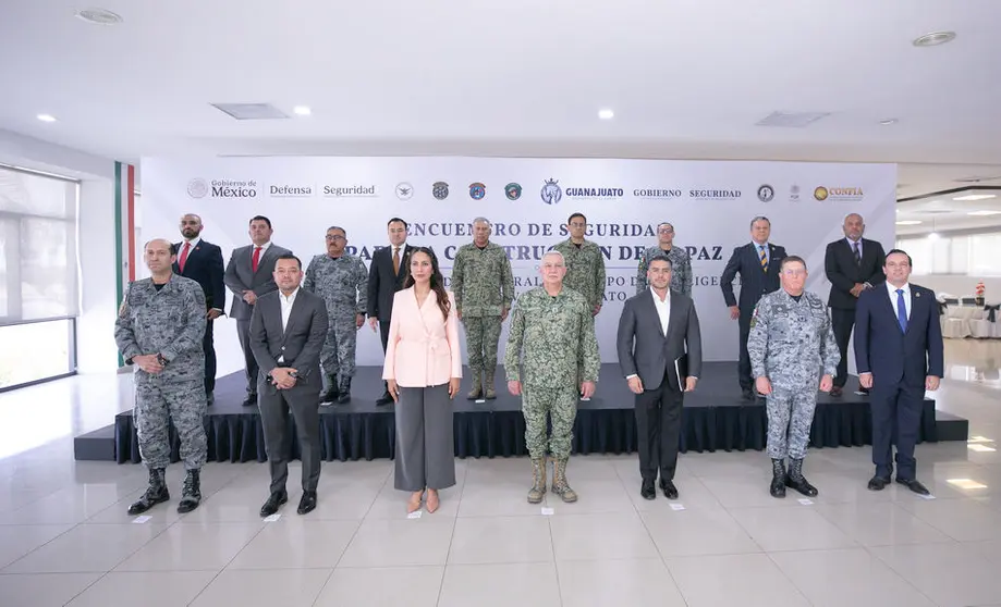 Libia Dennise encabeza encuentro con gabinete federal de seguridad