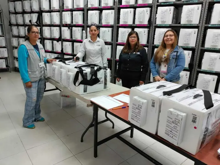 INE Guanajuato distribuye documentos y equipo para la elección judicial del 1 de junio