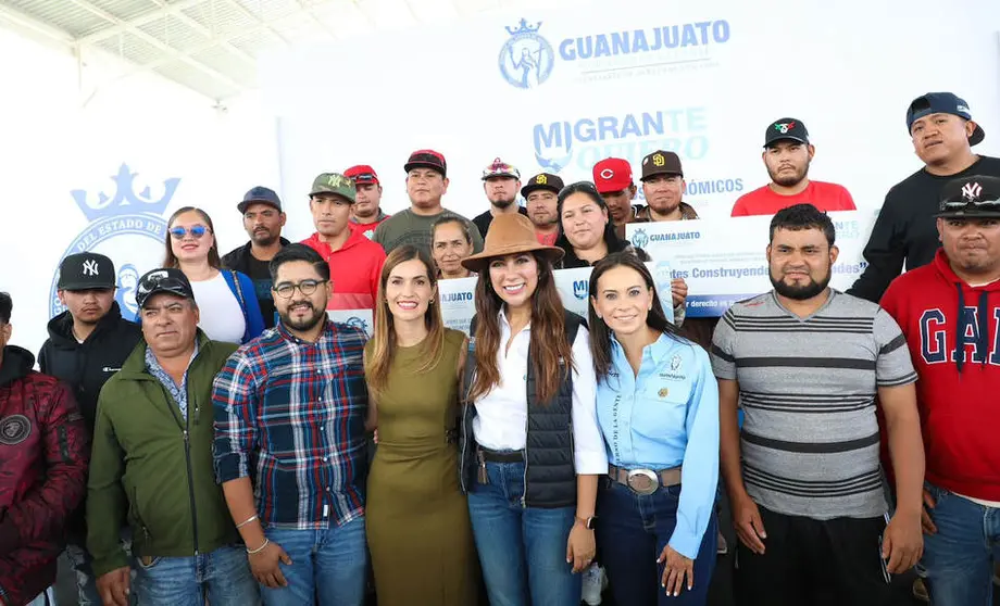 Migrantes guanajuatenses reciben apoyos para volver al estado