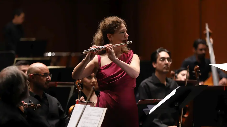 OSUG estrena en Guanajuato obra de Michael Daughert con la flautista Megan Maiorana