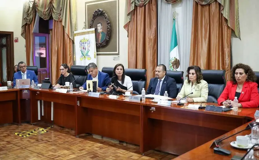 León