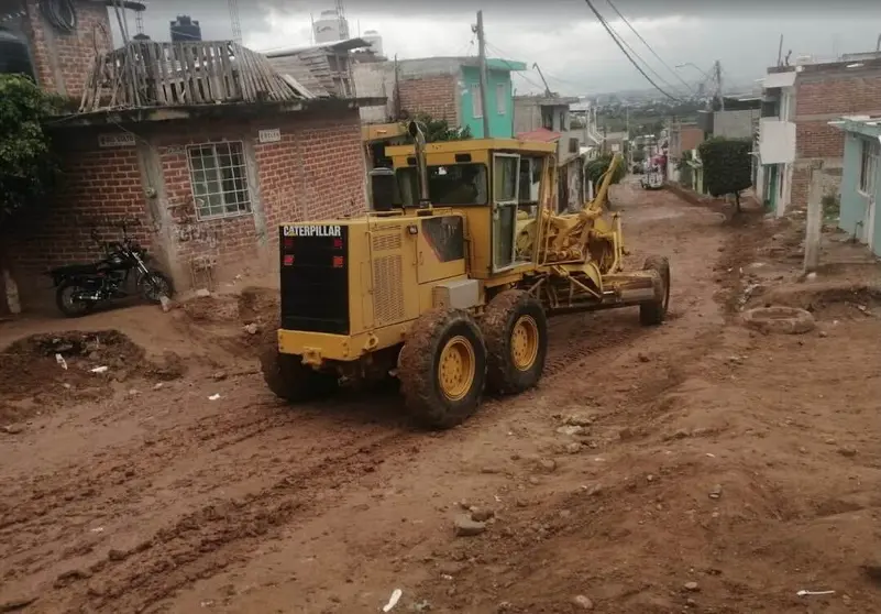 Avanzan en León obras de pavimentación