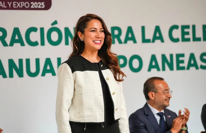Libia Denisse García Muñoz Ledo