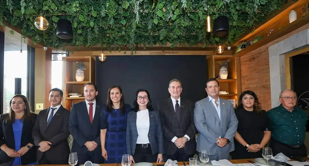 Ale Guti&eacute;rrez encabeza cambio de directiva de la ASOFOM
