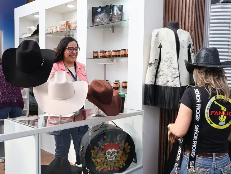 Invitan a consumir en el Buen Fin los productos Marca Guanajuato