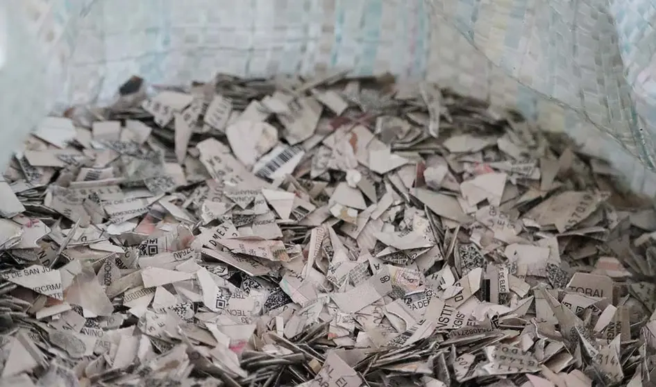 Credenciales INE destruidas