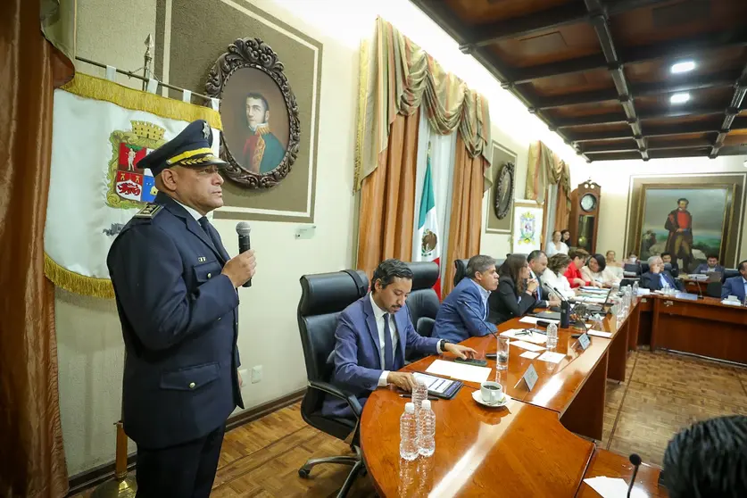 Jorge Guill&eacute;n Rico, secretario de Seguridad, present&oacute; los resultados operativos ante el Ayuntamiento de Le&oacute;n.