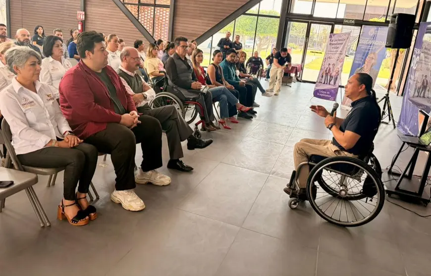 Autoridades de 10 municipios de la regi&oacute;n se reunieron en Celaya para revisar los nuevos lineamientos de accesibilidad y rehabilitaci&oacute;n.