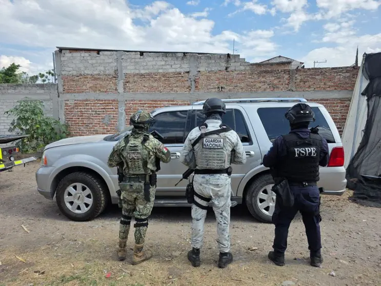 Asegura FSPE veh&iacute;culo blindado y equipo exclusivo del ej&eacute;rcito en Celaya