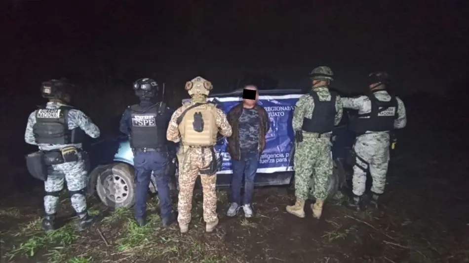 Aseguran autoridades centro de almacenamiento de hidrocarburo en Cort&aacute;zar