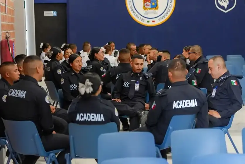 Crea Le&oacute;n unidad de diversidad sexual en polic&iacute;a del municipio