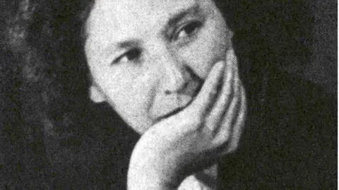 Celia Calder&oacute;n de la Barca - Foto INBAL