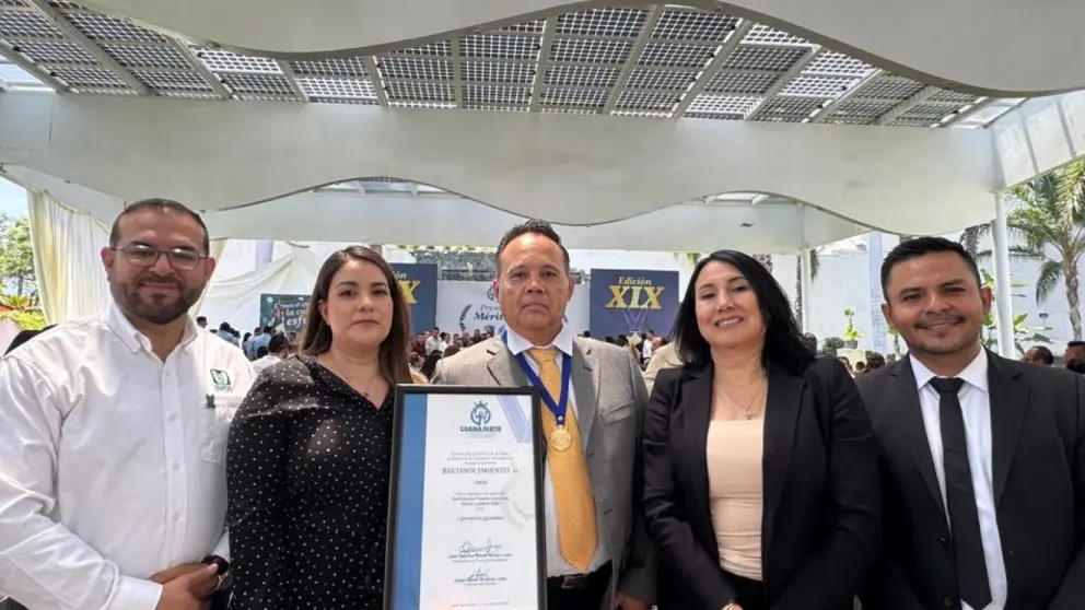 Recibe IMSS Guanajuato premio estatal al m&eacute;rito laboral
