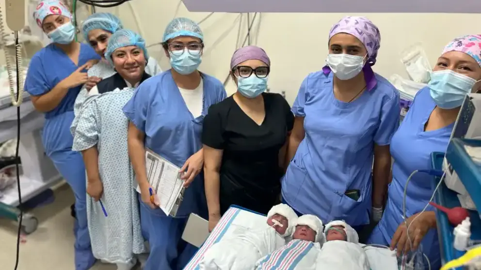 SSG atiende nacimiento de trillizos