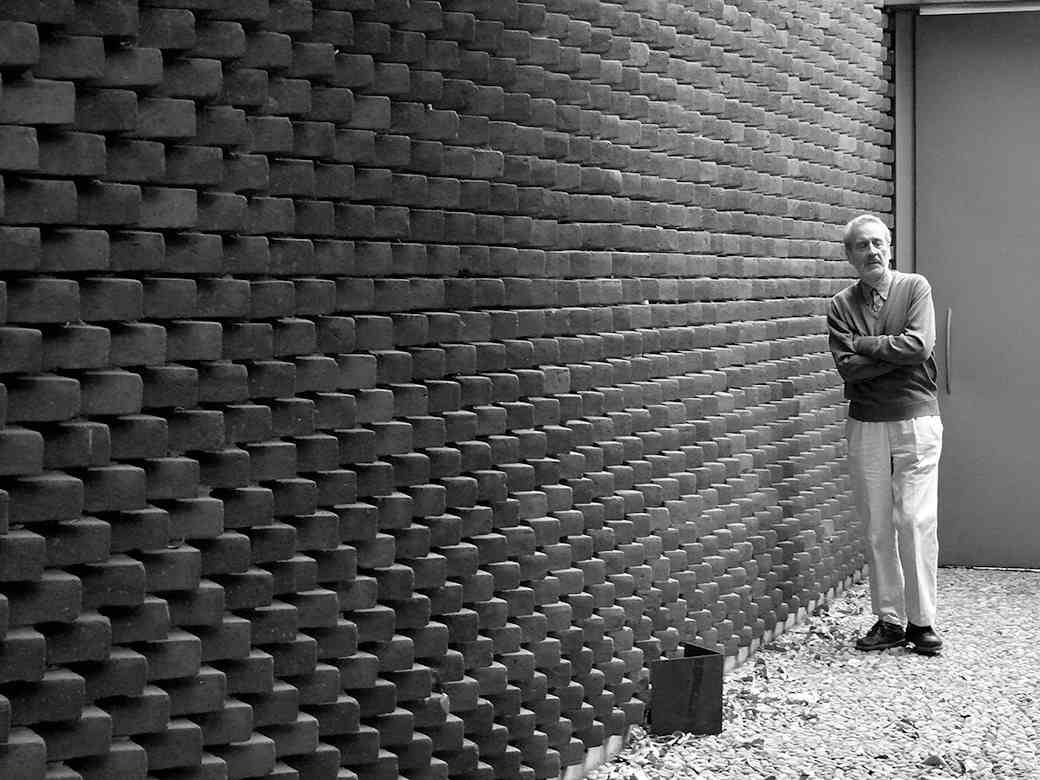 Vicente Rojo en su estudio en Coyoacán - Foto, Pascual Borzelli Iglesias, 2007-