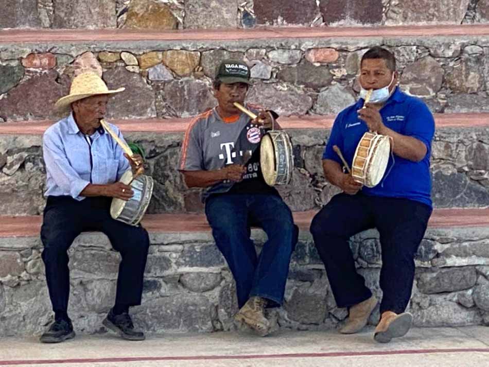 Músicos tradicionales de 'tunditos' en Tierra Blanca - Foto, Maricruz Romero Ugalde