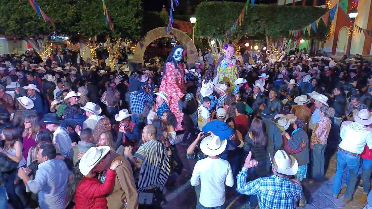 El zapateado - Foto, Velio Ortega